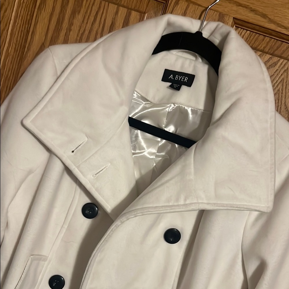A. Byer White Coat